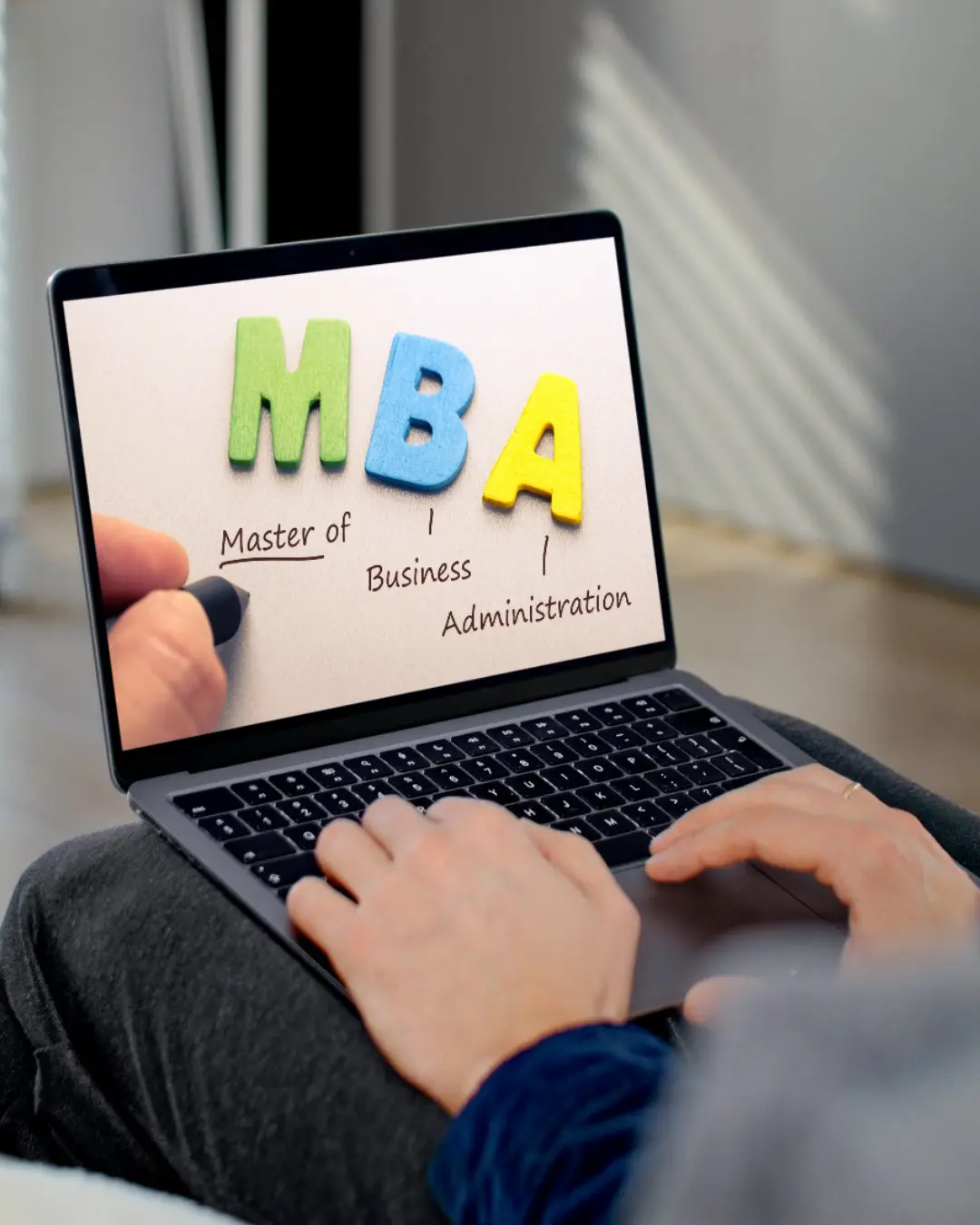 CV MBA: esempi reali e sezioni che fanno la differenza